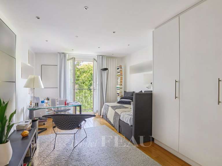 Appartement Paris 7e - 3 chambres - 197m²