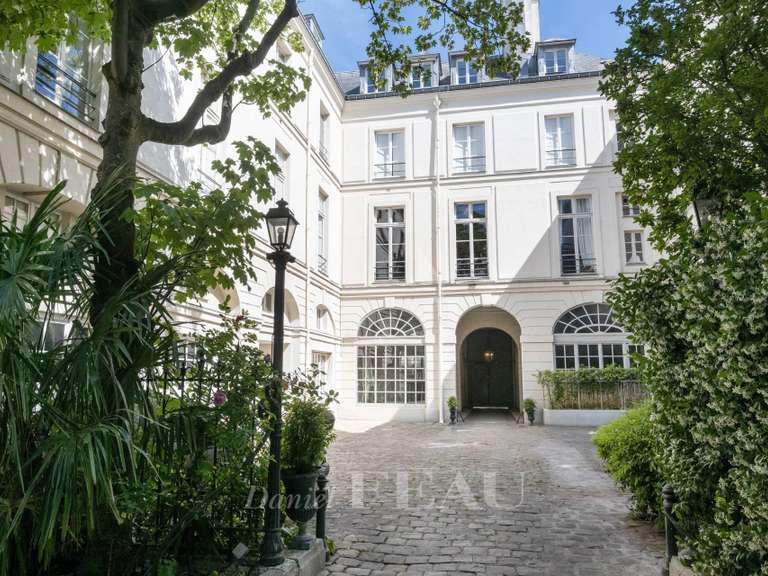 Appartement Paris 7e - 2 chambres - 92m²