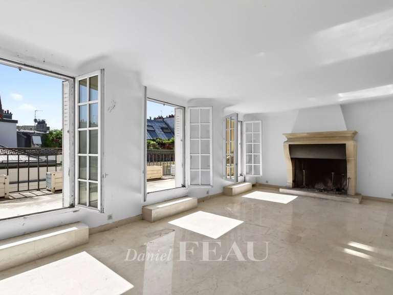 Appartement Paris 7e - 3 chambres - 152m²