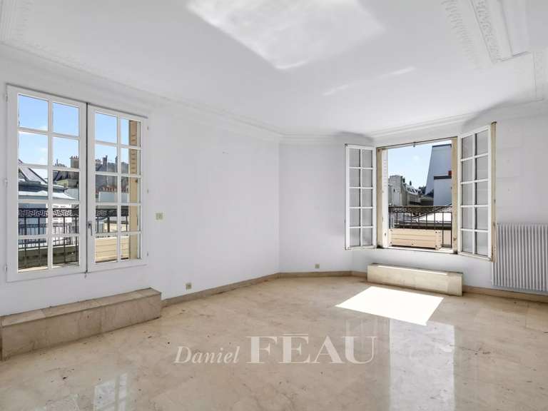 Appartement Paris 7e - 3 chambres - 152m²