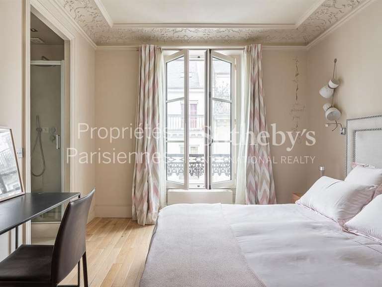 Appartement Paris 7e - 2 chambres - 148m²