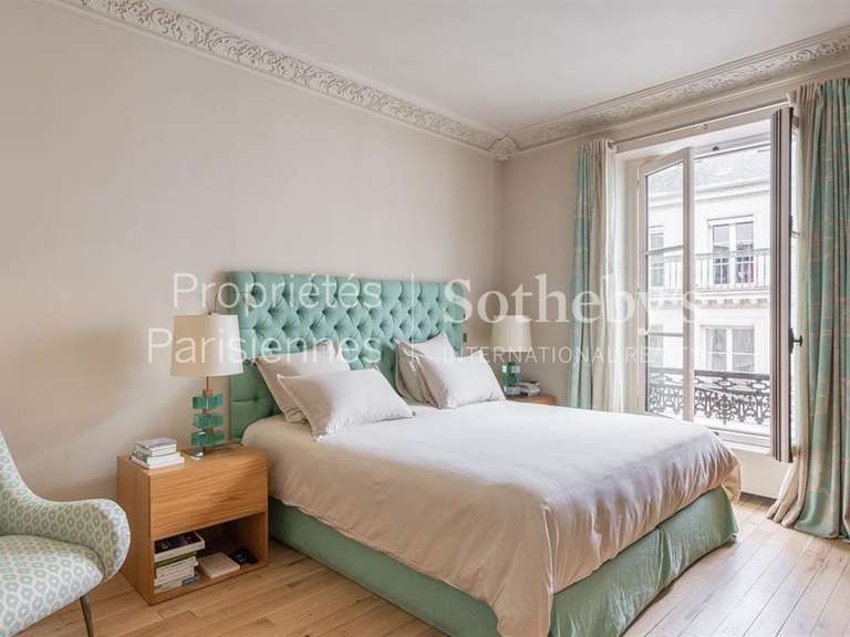 Appartement Paris 7e - 2 chambres - 148m²