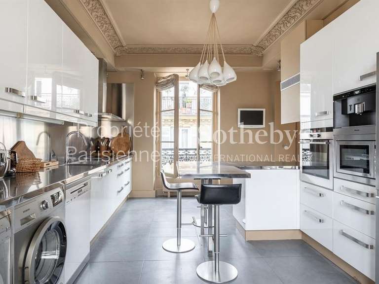 Appartement Paris 7e - 2 chambres - 148m²