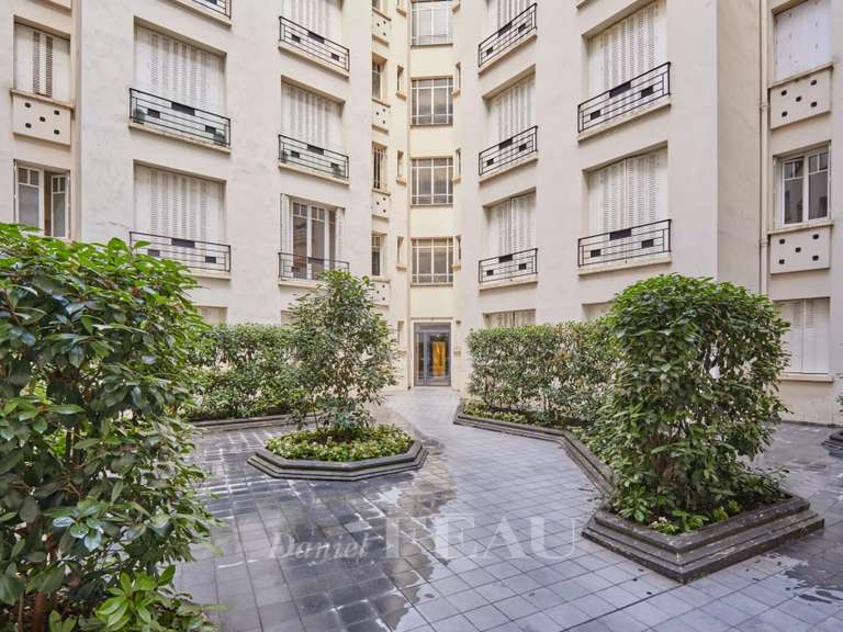 Appartement Paris 7e - 3 chambres - 124m²