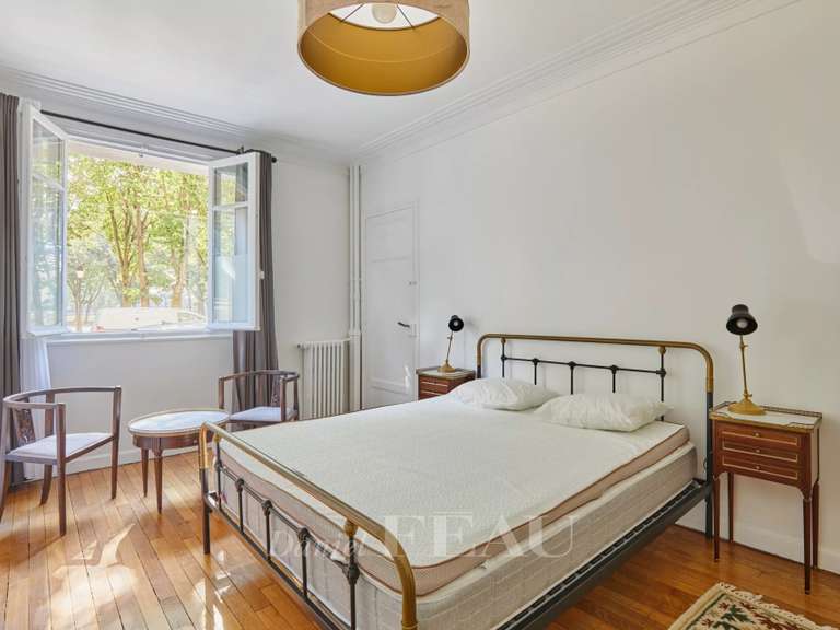 Appartement Paris 7e - 3 chambres - 124m²