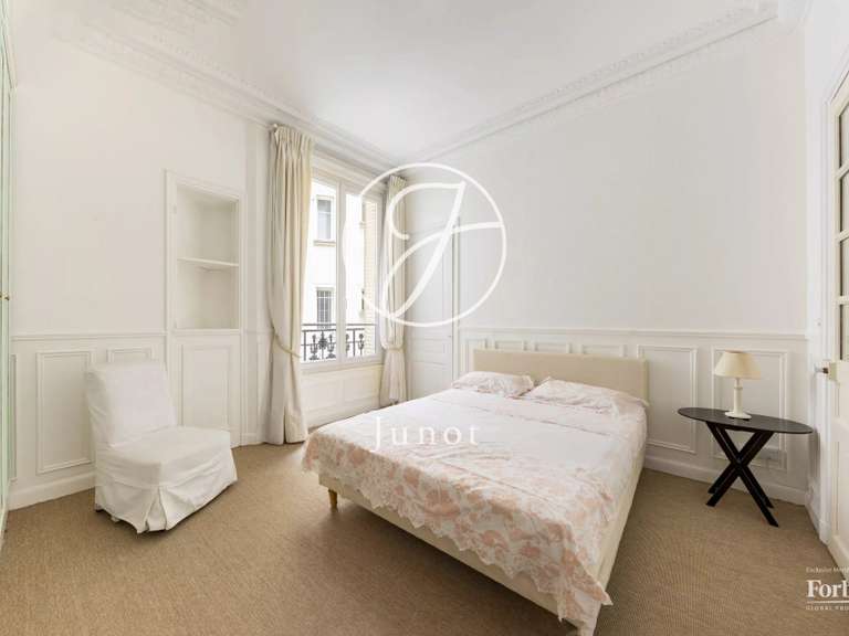 Appartement Paris 7e - 3 chambres - 97m²
