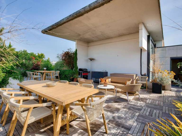 Appartement Paris 7e - 2 chambres - 100m²