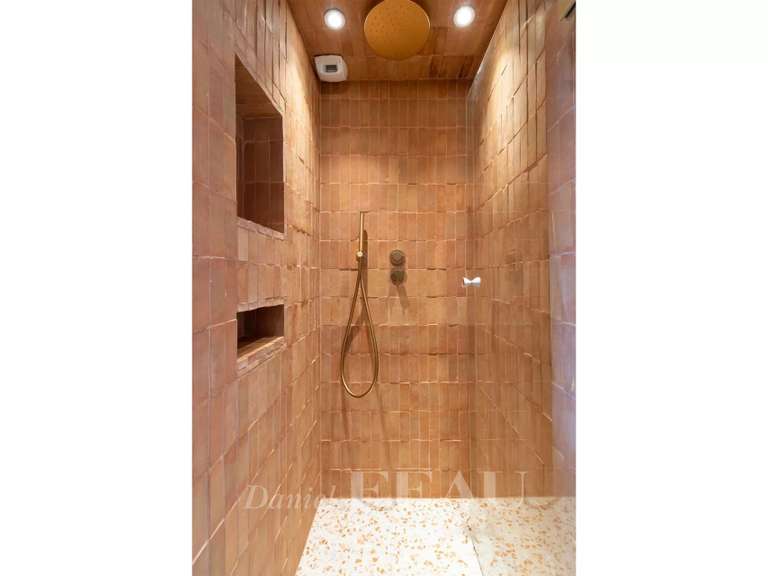 Appartement Paris 7e - 2 chambres - 100m²