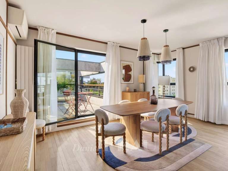 Appartement Paris 7e - 2 chambres - 100m²