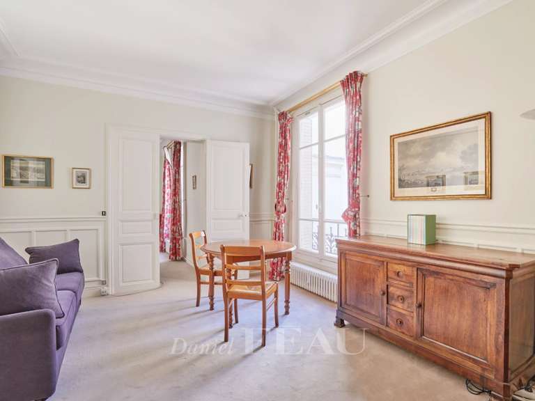 Appartement Paris 7e - 2 chambres - 68m²