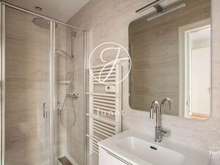 Appartement Paris 7e - 4 chambres - 201m²