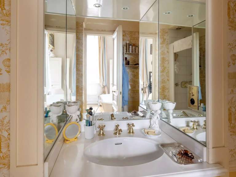 Appartement Paris 7e - 2 chambres - 106m²