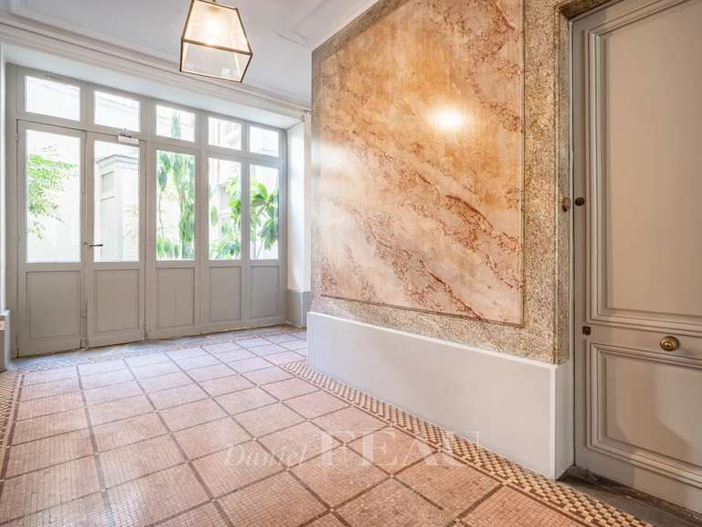 Appartement Paris 7e - 4 chambres - 132m²
