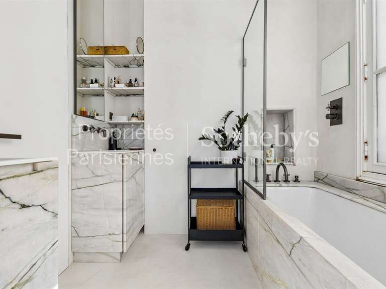 Appartement Paris 7e - 2 chambres - 146m²