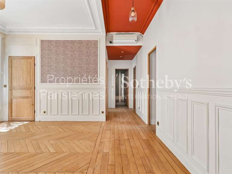 Appartement Paris 7e - 2 chambres - 74m²