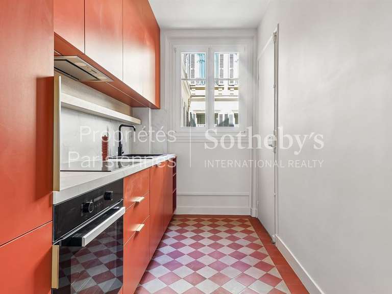 Appartement Paris 7e - 2 chambres - 74m²