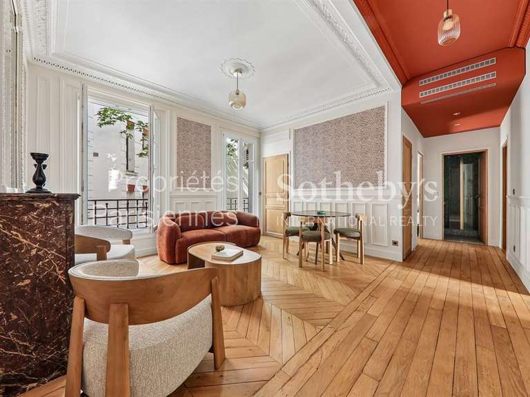Appartement Paris 7e - 2 chambres - 74m²