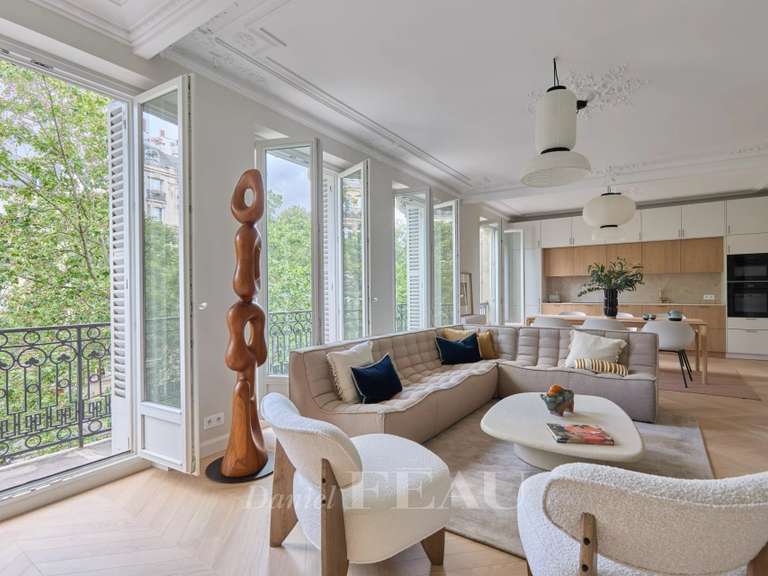 Appartement Paris 7e - 3 chambres - 126m²
