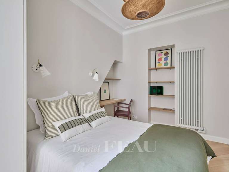 Appartement Paris 7e - 3 chambres - 126m²
