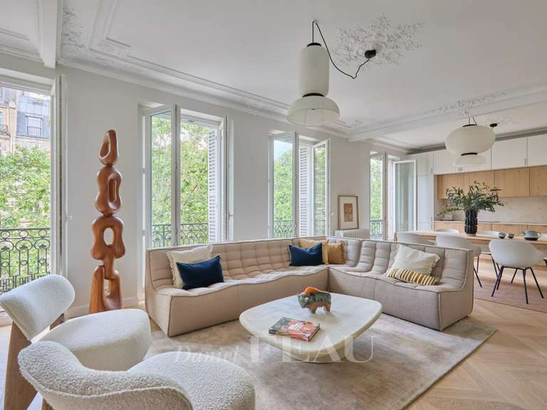Appartement Paris 7e - 3 chambres - 126m²
