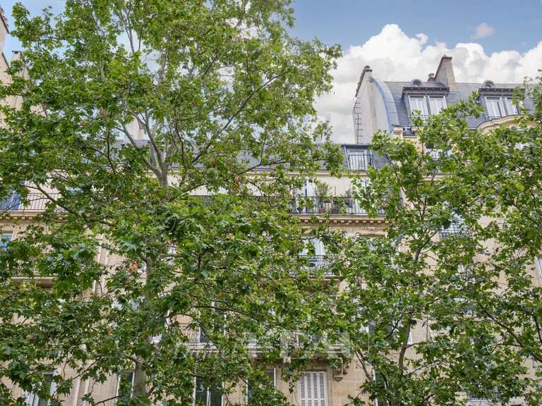 Appartement Paris 7e - 3 chambres - 126m²