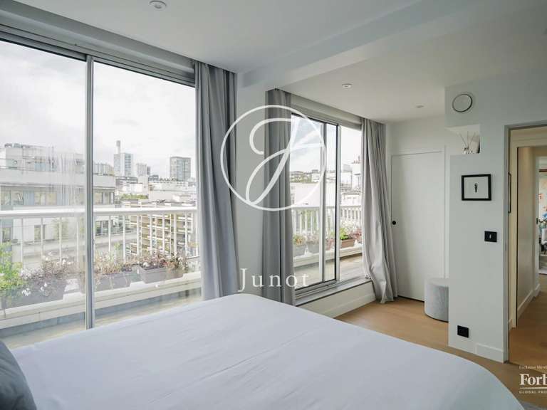 Appartement Paris 7e - 2 chambres - 115m²