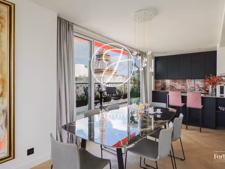 Appartement Paris 7e - 2 chambres - 115m²