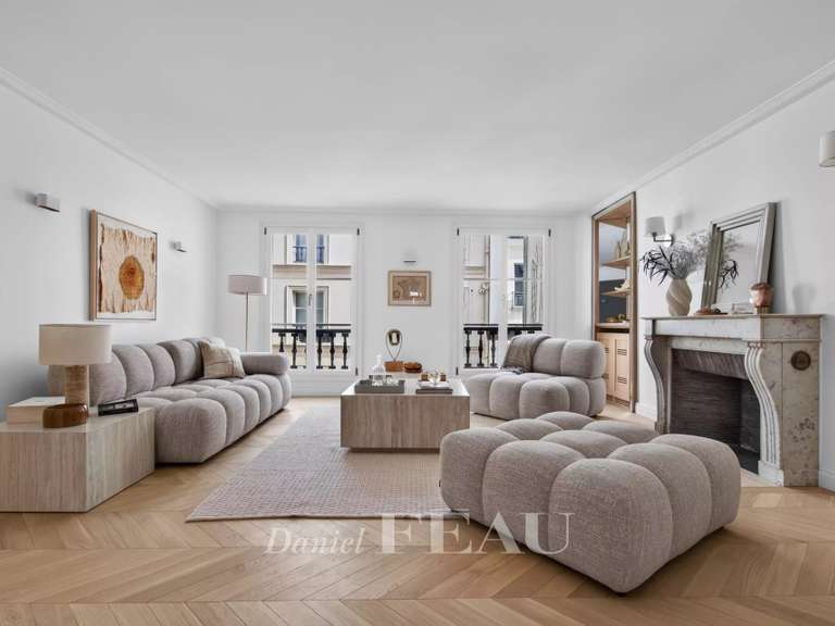 Appartement Paris 7e - 2 chambres - 135m²