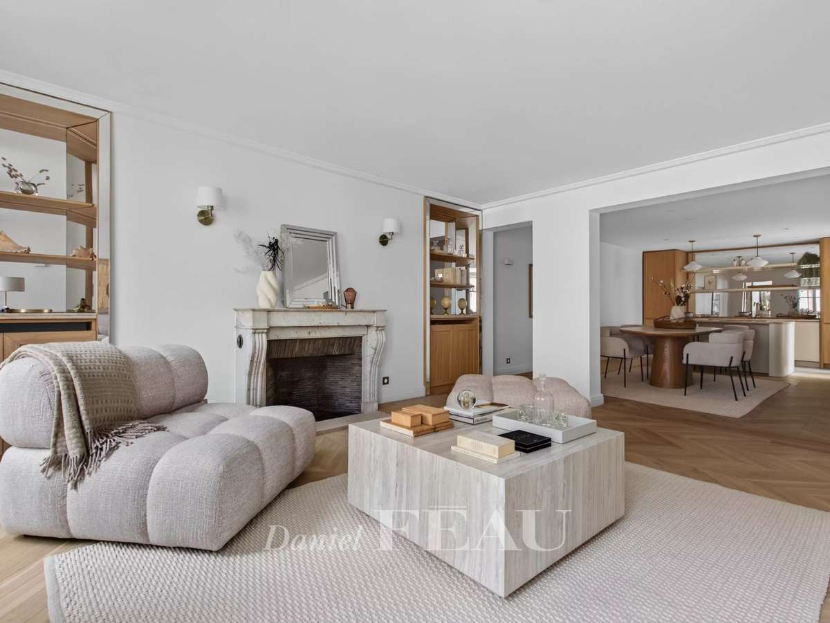 Apartment Paris 7e