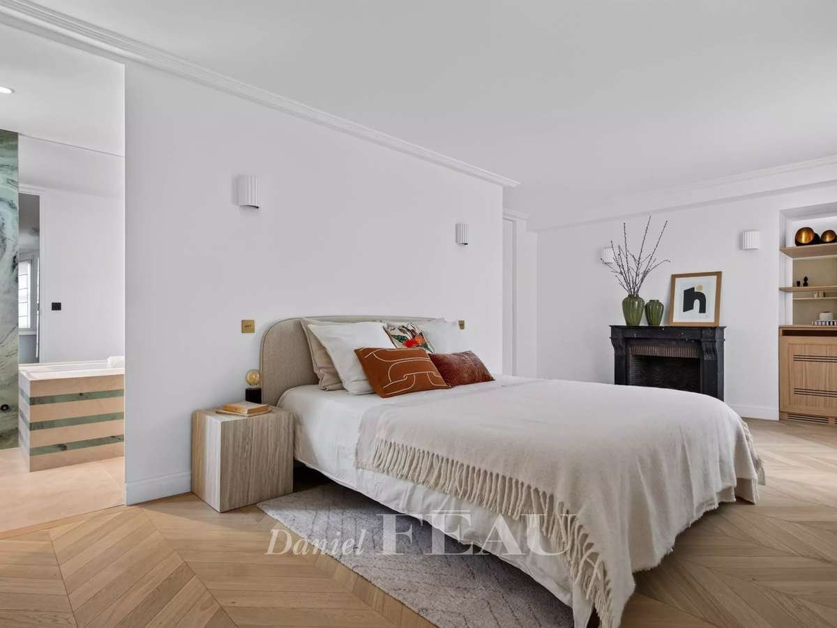Apartment Paris 7e