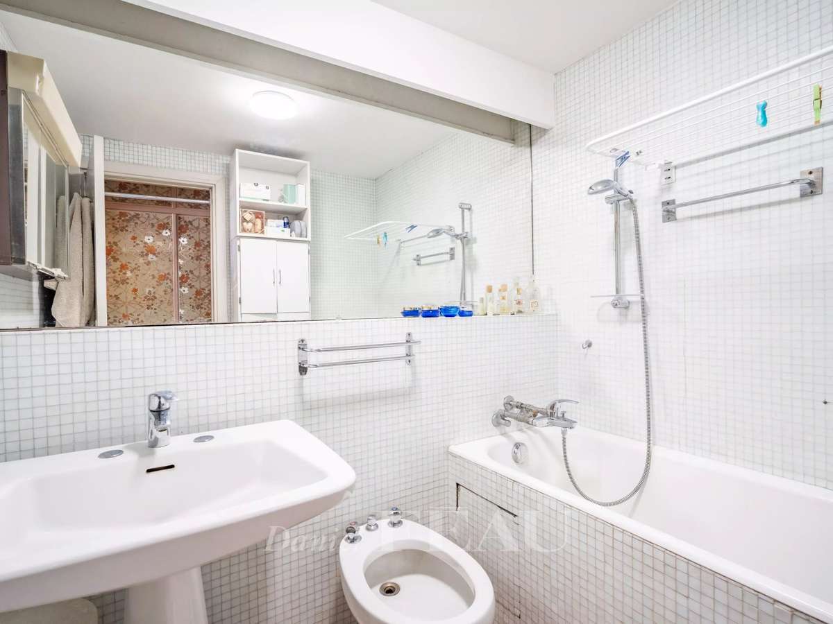 Apartment Paris 7e