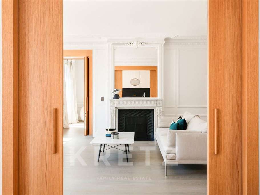 Apartment Paris 7e