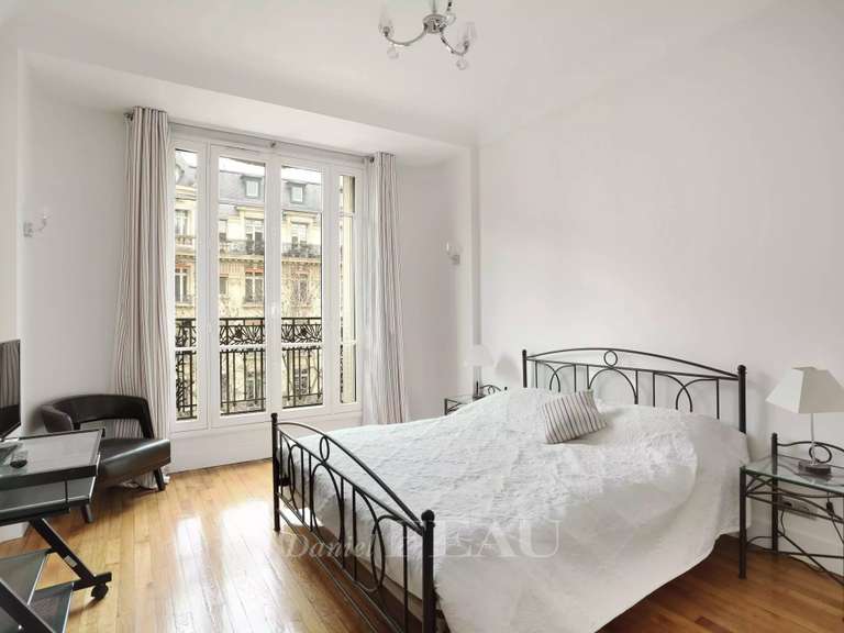 Apartment Paris 7e - 3 bedrooms - 143m²