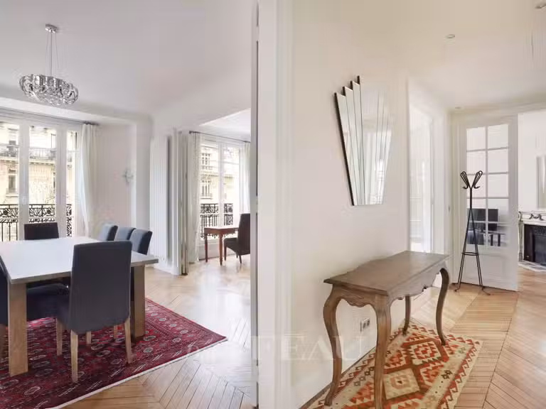 Apartment Paris 7e - 3 bedrooms - 143m²