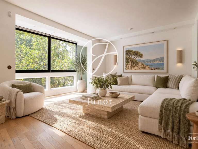 Appartement Paris 7e - 2 chambres - 111m²
