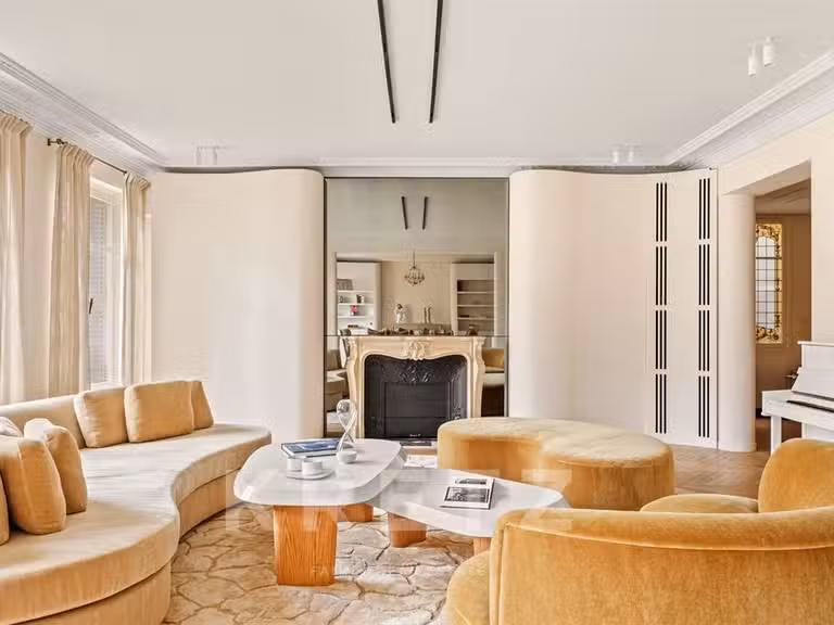 Appartement Paris 7e - 3 chambres - 200m²