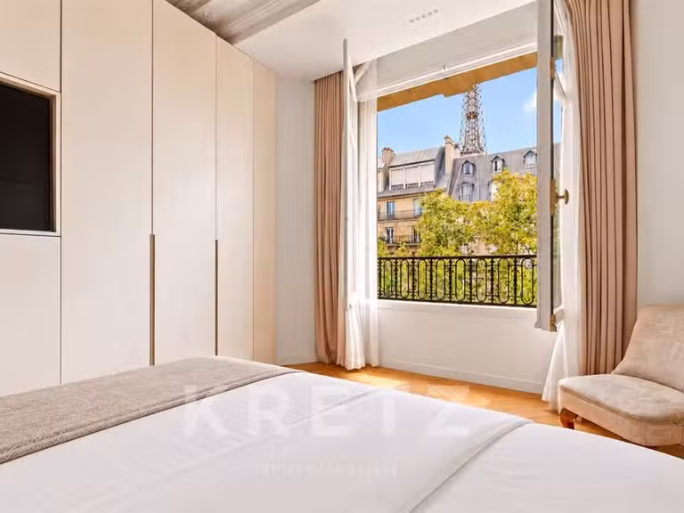 Appartement Paris 7e - 3 chambres - 200m²