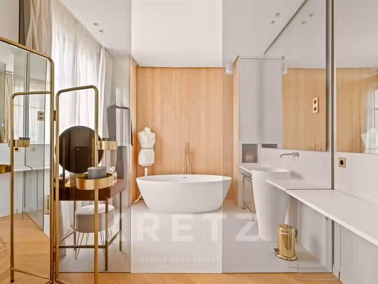 Appartement Paris 7e - 3 chambres - 200m²