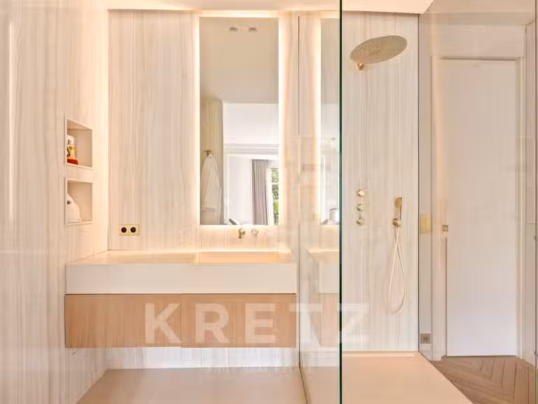 Appartement Paris 7e - 3 chambres - 200m²