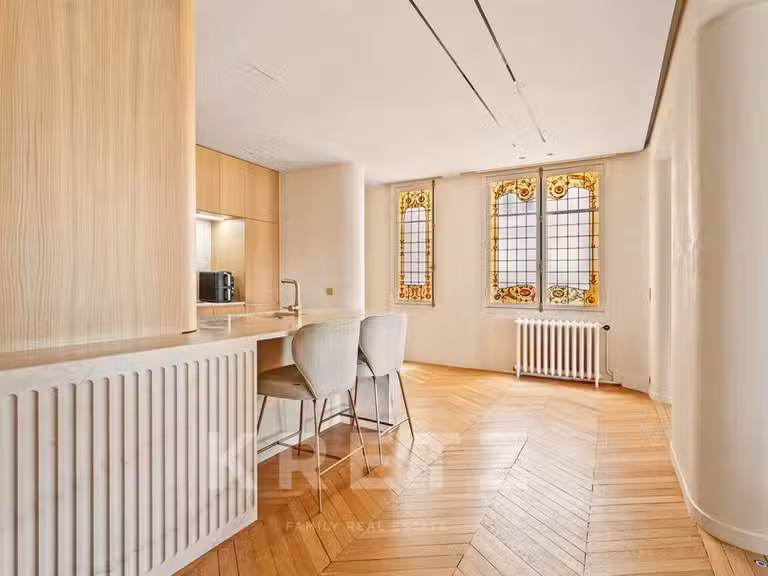 Appartement Paris 7e - 3 chambres - 200m²