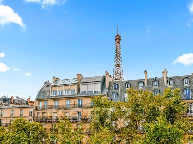 Appartement Paris 7e - 3 chambres - 200m²