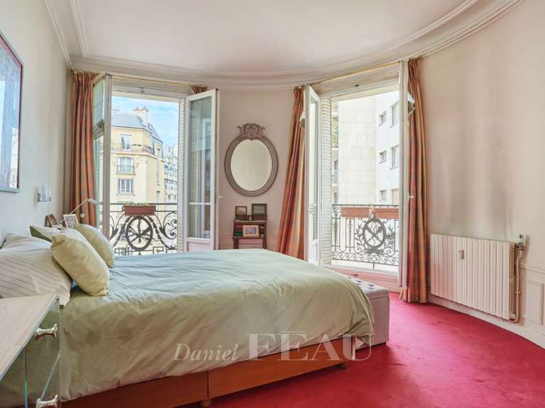 Appartement Paris 7e - 3 chambres - 153m²
