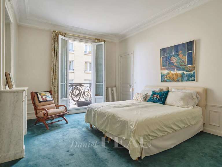 Appartement Paris 7e - 3 chambres - 153m²