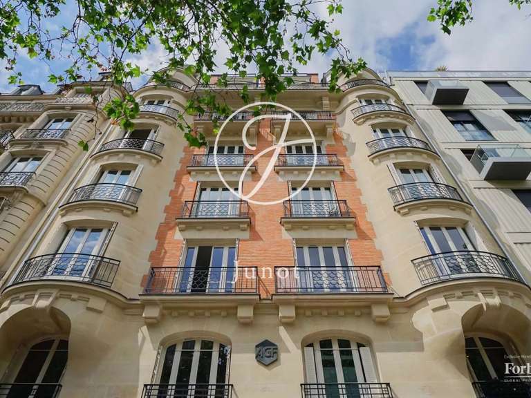 Appartement Paris 7e - 2 chambres - 98m²