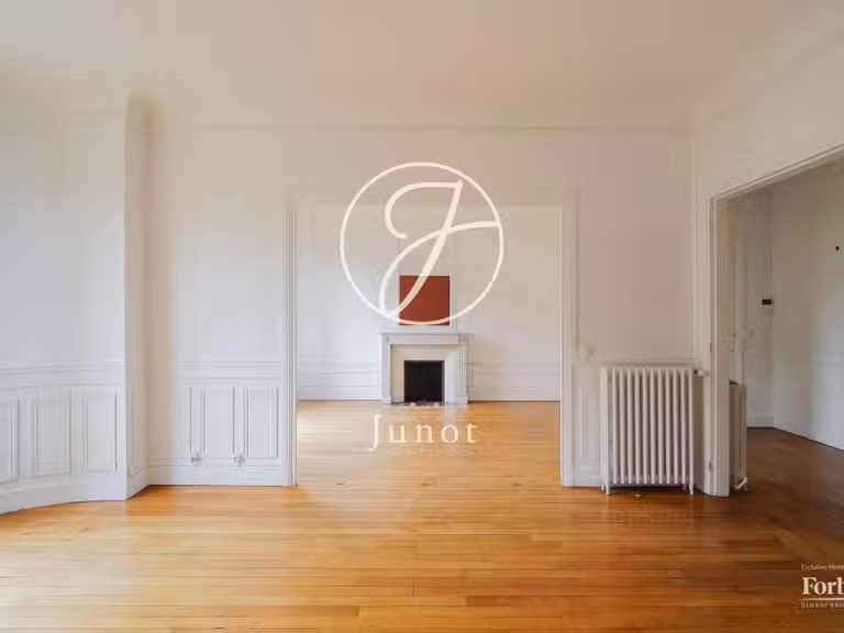 Appartement Paris 7e - 2 chambres - 98m²