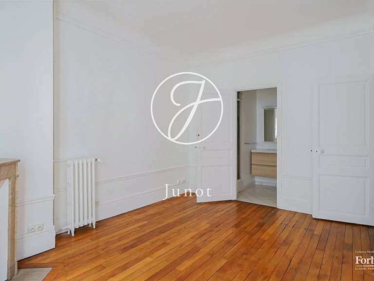 Appartement Paris 7e - 2 chambres - 98m²