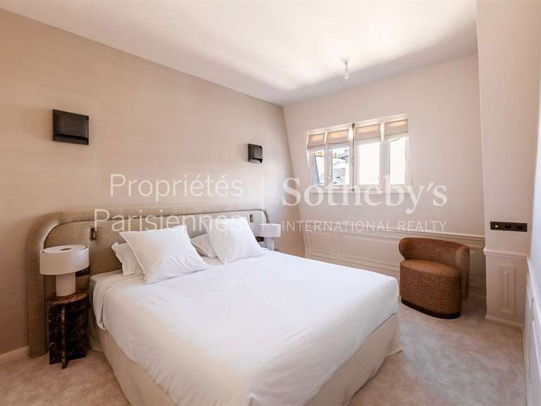 Appartement Paris 7e - 2 chambres - 63m²