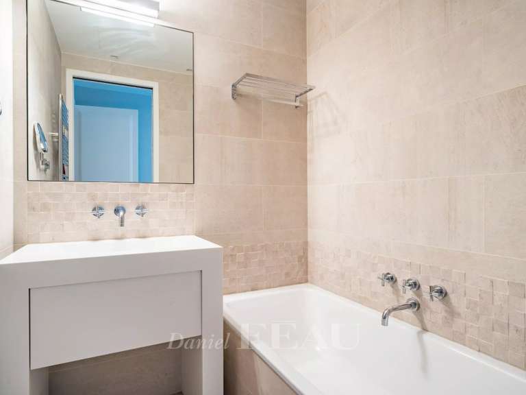 Appartement Paris 7e - 2 chambres - 100m²