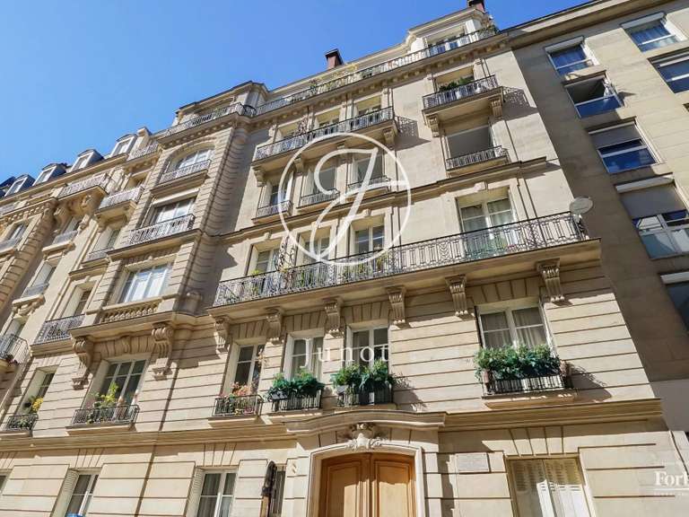Appartement Paris 7e - 3 chambres - 123m²