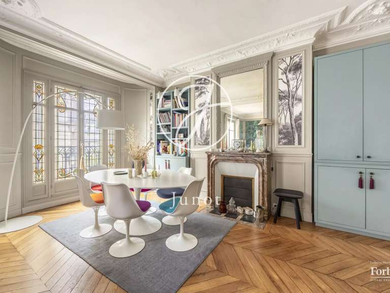 Appartement Paris 7e - 2 chambres - 94m²